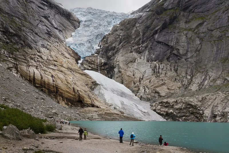 Briksdalsbreen